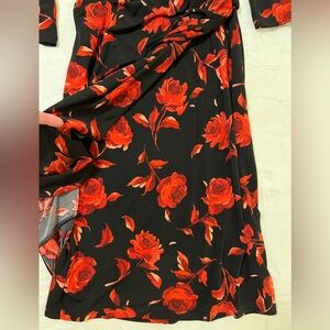 Roses Stretchy Dress  M